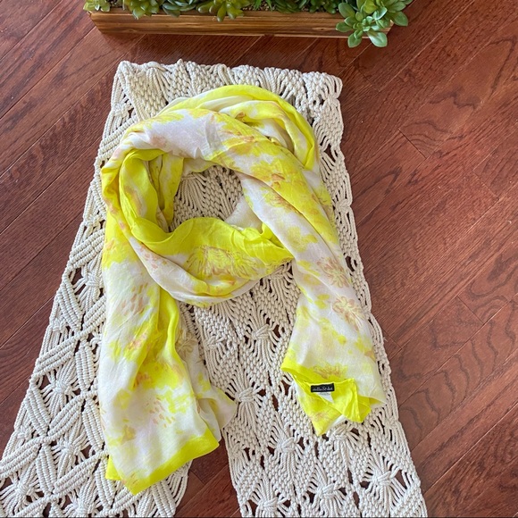 Stella & dot | Retired Palms Spring scarf - Picture 5 of 5